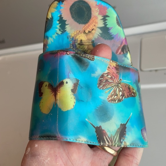 Fiona butterfly & sunflower hologram sandals kitten heel slides women size 7 1/2 - Picture 8 of 10